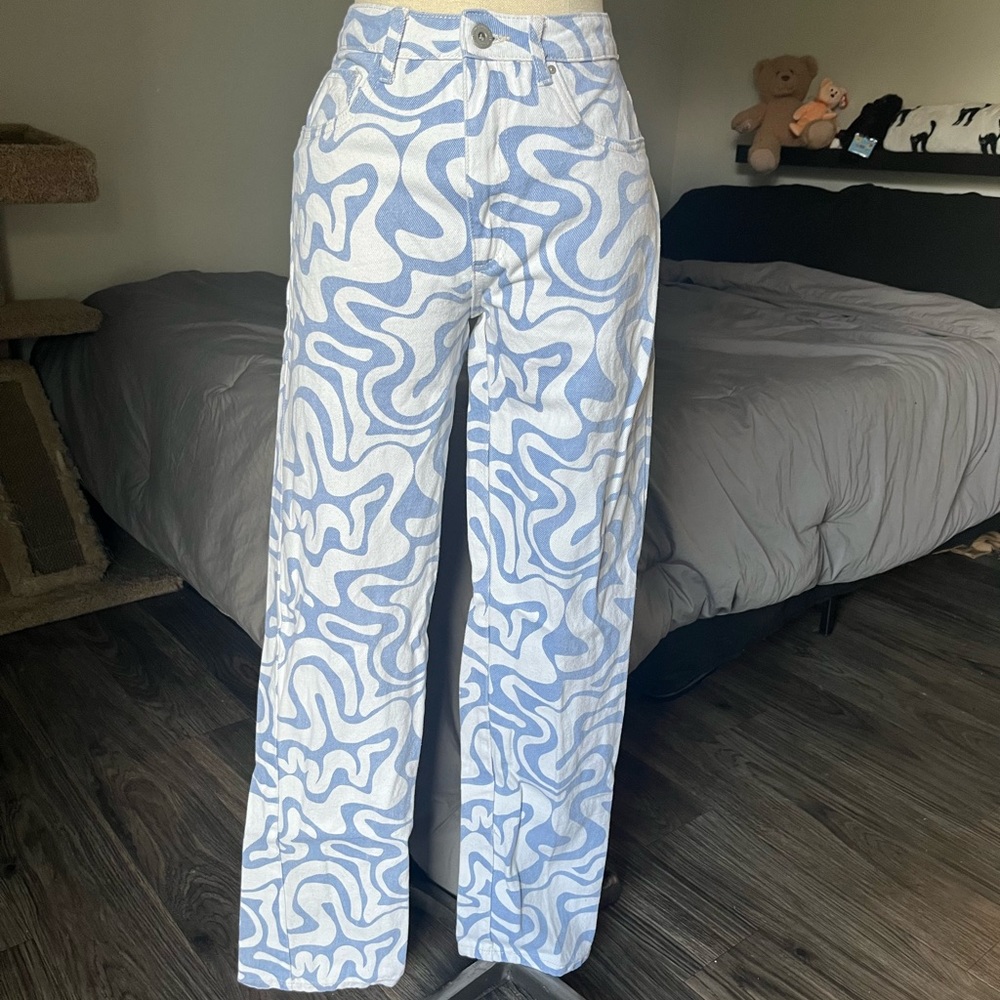 straight fit jeans